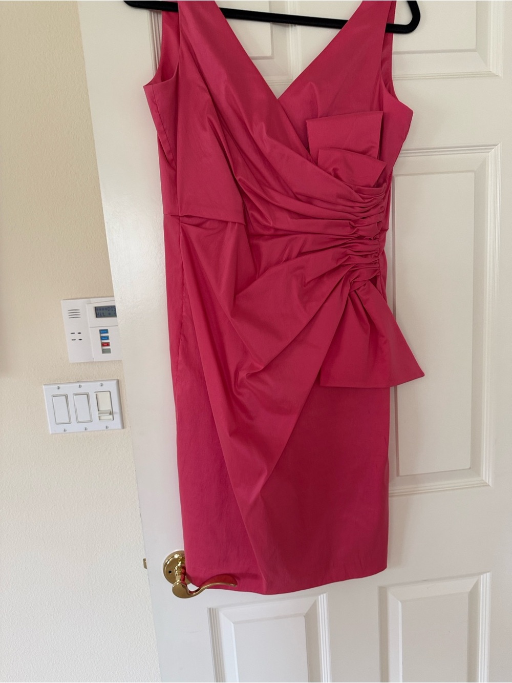 Maggy London Fuchsia V-Neck Sleeveless Midi Dress